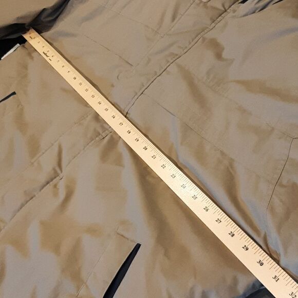 Members Only Poplin Colorblock Jacket - Picture 12 of 12